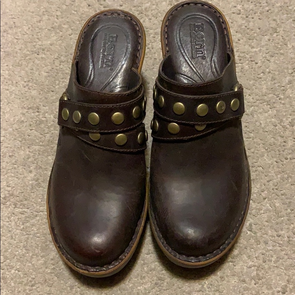 NWT - Born clog Size 7
